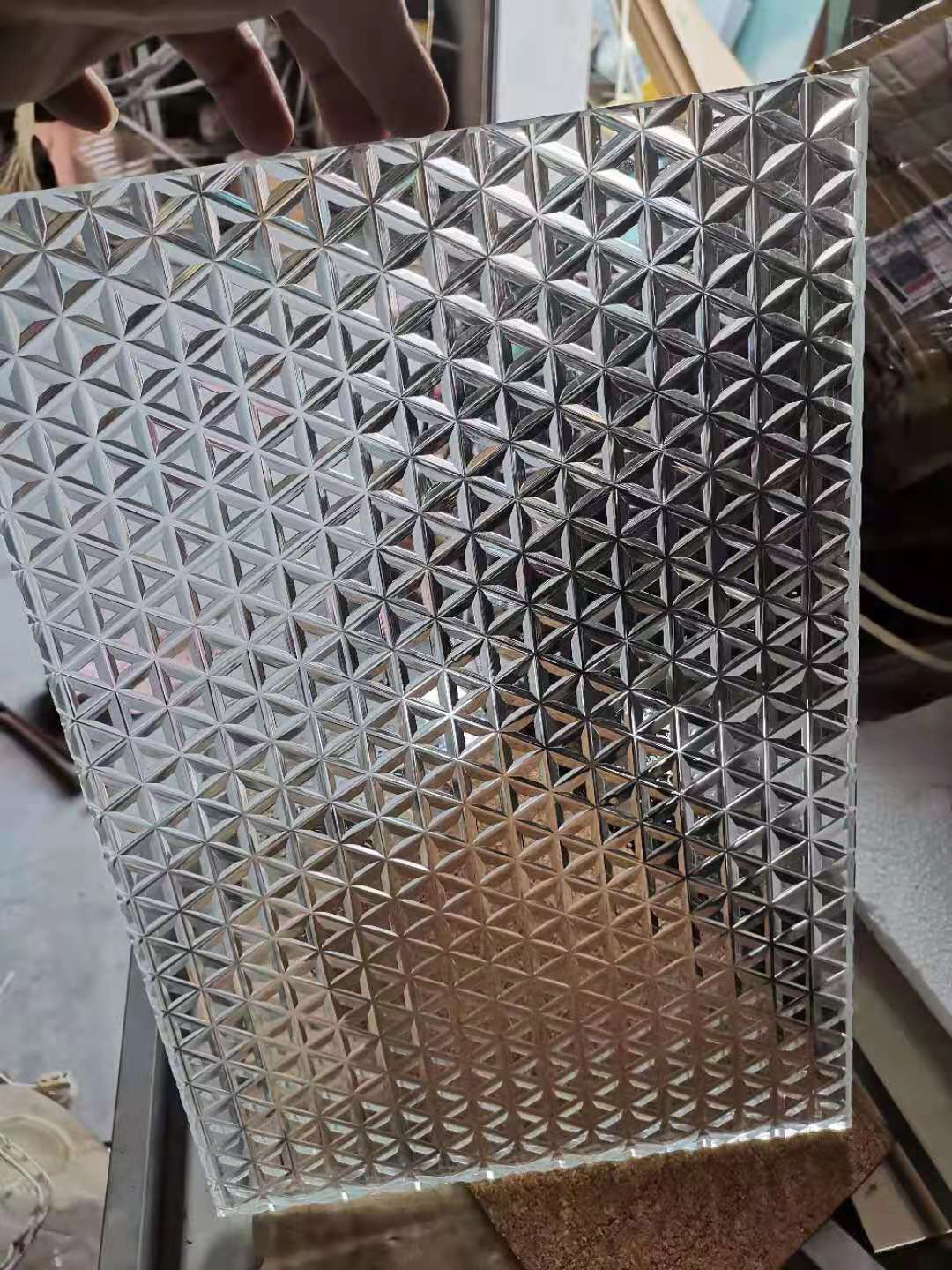 钢化车刻艺术玻璃